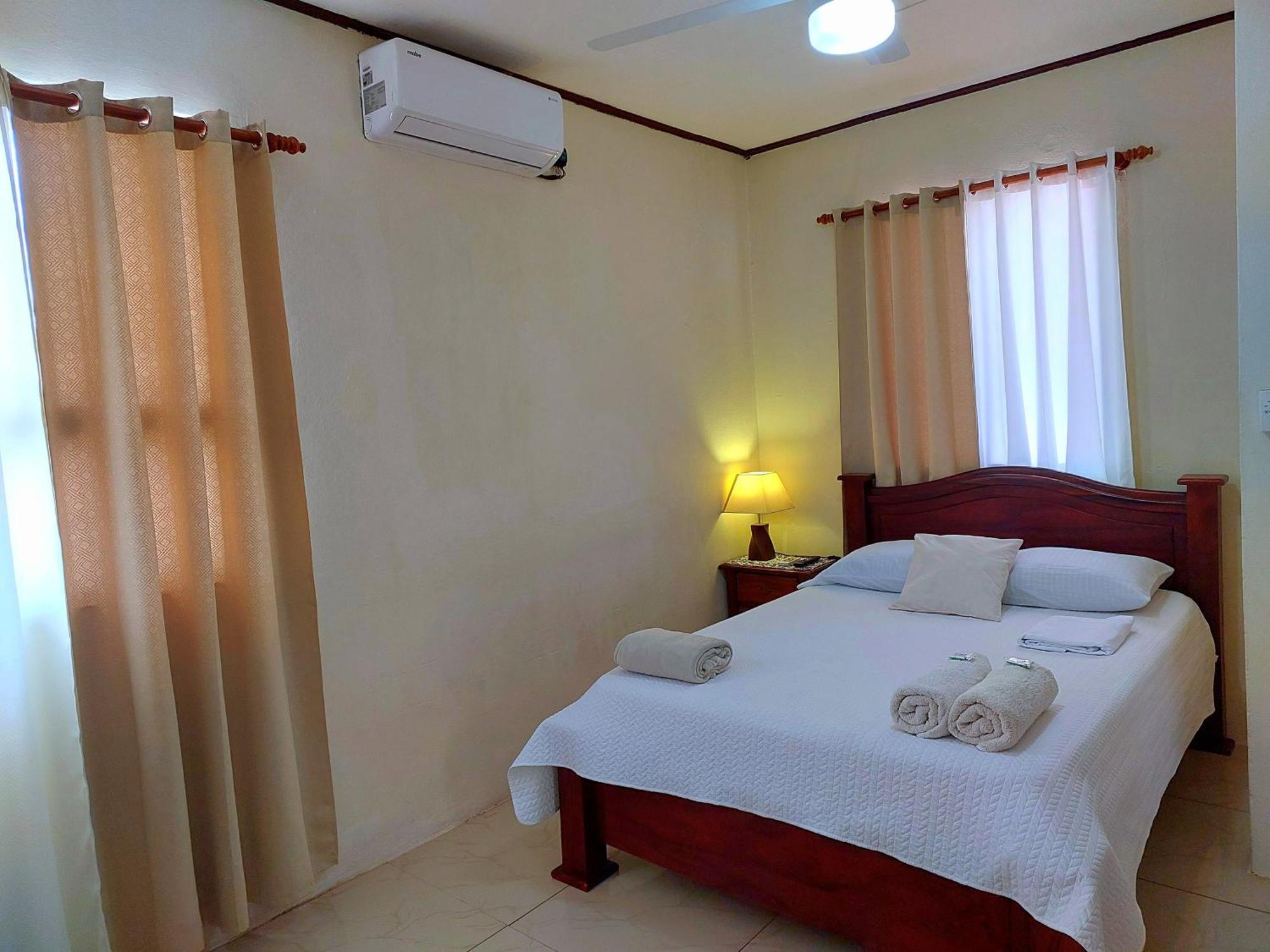 Casa Equipada En El Centro De Puntarenas Βίλα Εξωτερικό φωτογραφία